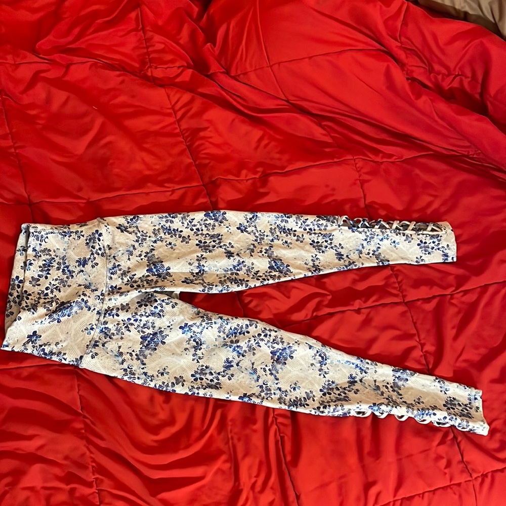 DYI Sample Porcelain Floral Leggings